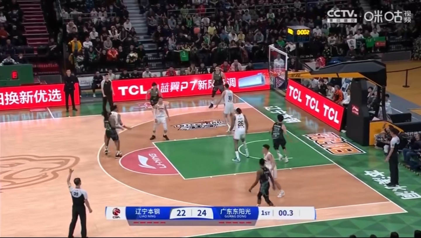 德国横扫前南斯拉夫，取得四连胜